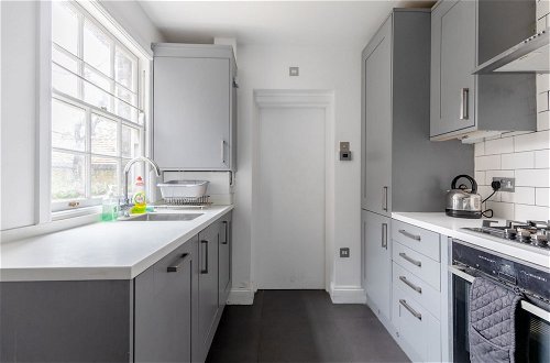 Foto 12 - Trendy 2BD House 5 Mins From Willesden Junction