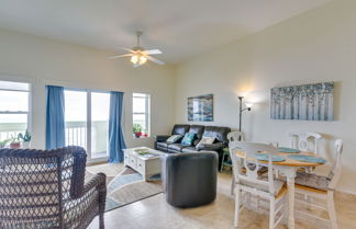 Photo 1 - Oceanfront Galveston Condo w/ Pool Access