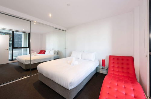 Photo 2 - Great Location 2-bed Apt - Southern Cross Station