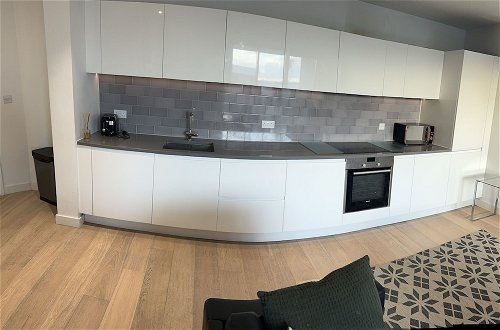 Foto 8 - Docklands Stunning 2 bed Apartment London