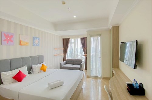 Foto 3 - Good Choice And Elegant Studio Menteng Park Apartment