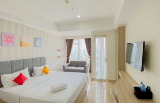 Photo 3 - Good Choice And Elegant Studio Menteng Park Apartment