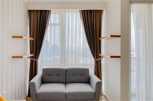 Foto 4 - Good Choice And Elegant Studio Menteng Park Apartment