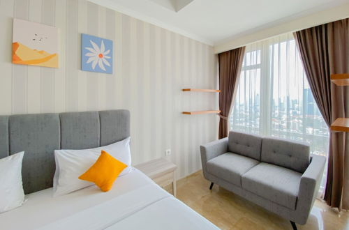 Foto 2 - Good Choice And Elegant Studio Menteng Park Apartment