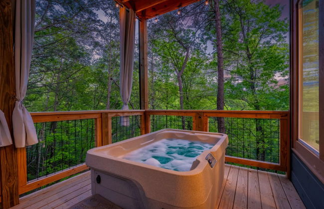 Romantic Cabin Retreat By Ghosal Luxury Lodging - Foto 13