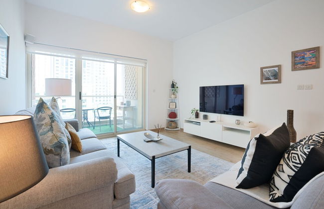 Luxurious Apt with Balcony The Greens Dubai - Foto 1