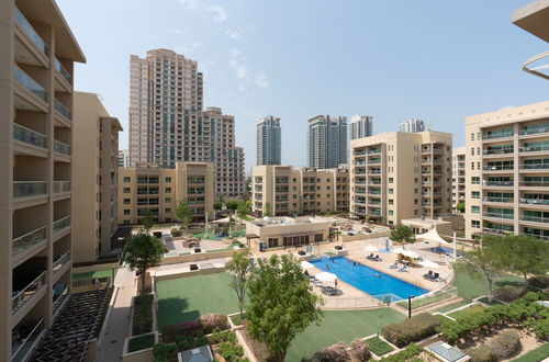 Photo 13 - Luxurious Apt with Balcony The Greens Dubai