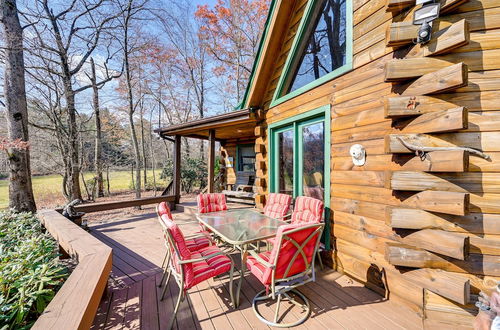 Foto 35 - Rustic Fancy Gap Cabin w/ Blue Ridge Parkway Views