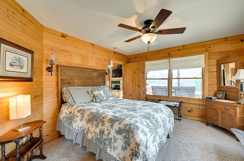 Photo 8 - Rustic Fancy Gap Cabin w/ Blue Ridge Parkway Views