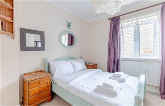 Photo 1 - Charming 1BD Retreat With Garden Area, Greenwich