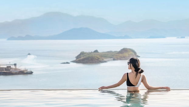Infinity-Pool