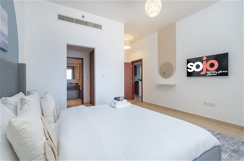 Photo 2 - JBR Beach Bliss - One & Three Bedroom Luxury Apartments by Sojo Stay