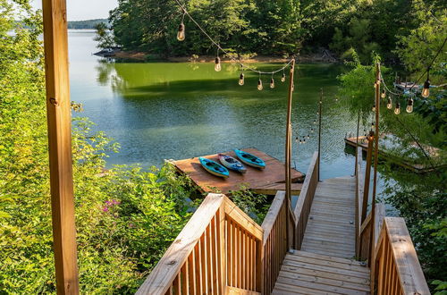 Foto 13 - 'emerald Cove Chalet' on Douglas Lake w/ Hot Tub