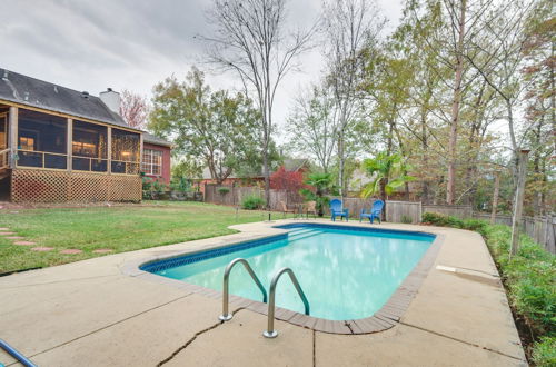 Foto 10 - Welcoming Brandon Home w/ Pool & Screened-in Deck