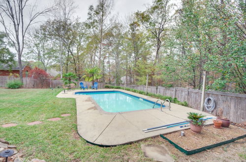 Photo 16 - Welcoming Brandon Home w/ Pool & Screened-in Deck