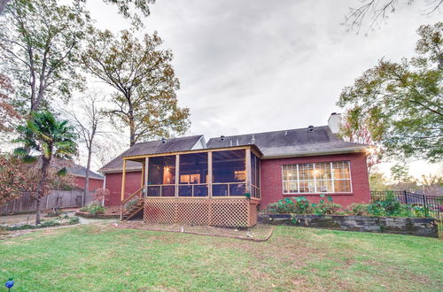 Photo 30 - Welcoming Brandon Home w/ Pool & Screened-in Deck