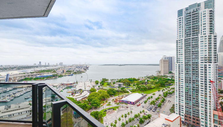 Photo 1 - Studio with a City View Near Bayside