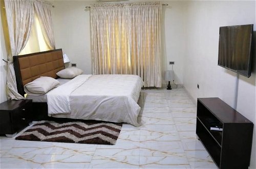 Photo 5 - Stunning 2-bed Apartment in Lagos