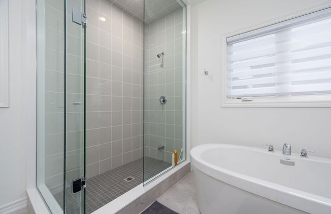 Luxury Villa 5BR-4.5 Bath - Photo 20