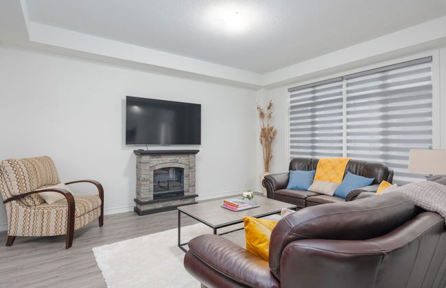 Luxury Villa 5BR-4.5 Bath - Photo 14