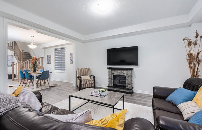Luxury Villa 5BR-4.5 Bath - Photo 15