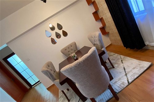 Foto 20 - Luxury Furnished Apartments