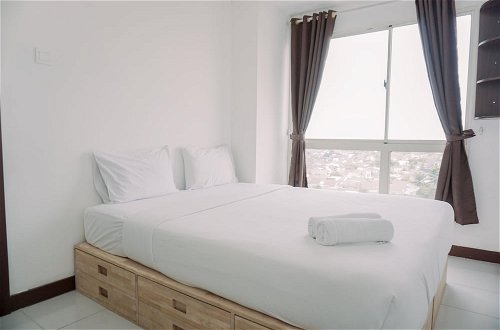 Foto 1 - Comfort And Simply Look 1Br Apartment At Scientia Residence