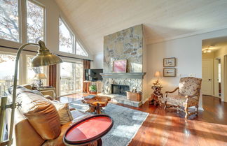 Photo 1 - Sapphire Cabin w/ Screened Porch & Mountain View