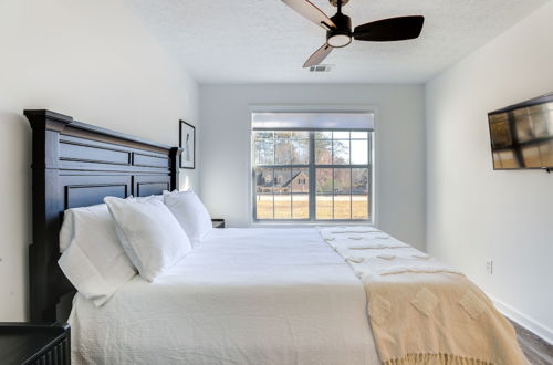 Photo 9 - Family-friendly Dacula Home With Screened Porch