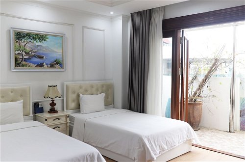 Photo 14 - Luxurius Apartment Dich Vong Hau