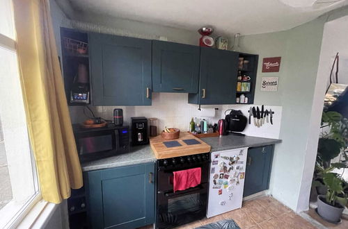 Photo 6 - Spacious 2BD Terrace House W/garden - Dublin