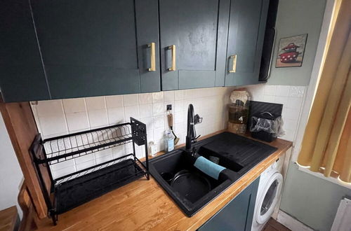 Photo 7 - Spacious 2BD Terrace House W/garden - Dublin