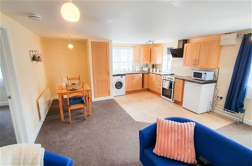 Photo 1 - Captivating 1-bed Apartment in Stroud