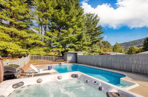 Photo 30 - Ridge Valley by Avantstay Upscale Asheville Escape w/ Pool