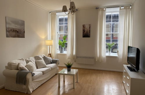 Photo 7 - Lovely 1-bed Apartment in Glasgow Merchant City