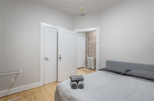 Photo 23 - Beautiful 5BR in the HEART of Mile-End