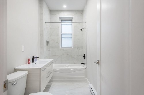 Photo 49 - Beautiful 5BR in the HEART of Mile-End