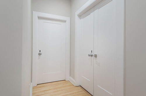 Foto 4 - Beautiful 5BR in the HEART of Mile-End
