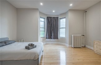 Foto 3 - Beautiful 5BR in the HEART of Mile-End