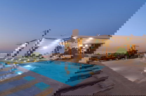 Photo 27 - Azatis Luxury Villa