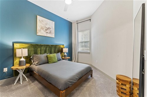 Photo 2 - Tranquil 1BR King Suite Close to Downtown w Fast Wifi