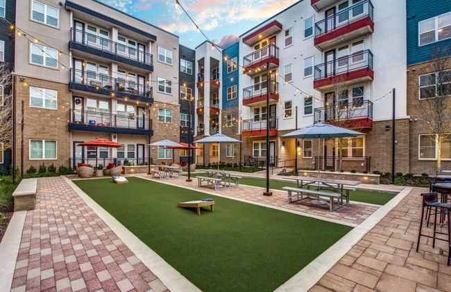 Luxe 1BR King Suite Close to Downtown w Fast Wifi - Foto 4