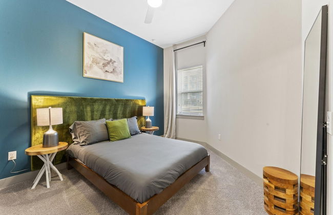 Tranquil 1BR King Suite Close to Downtown w Fast Wifi - Foto 3