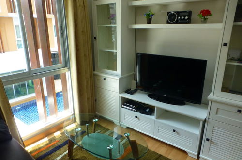 Photo 16 - 1 Double Bedroom Apartment With Swimming Pool Security and High Speed Wifi