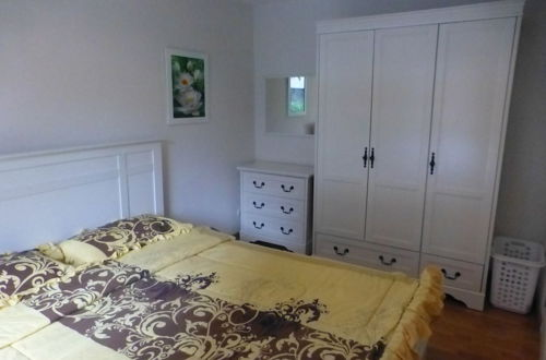 Photo 4 - 1 Double Bedroom Apartment With Swimming Pool Security and High Speed Wifi