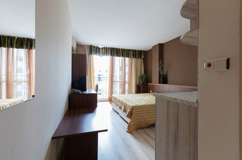 Foto 4 - Lovely Studio with Kitchenette & Balcony in Avalon Complex