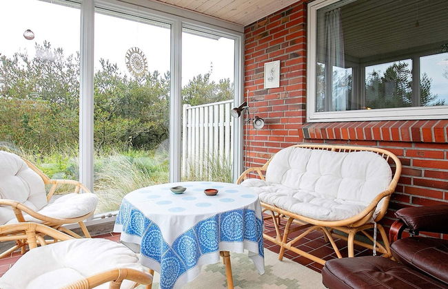 Chic Holiday Home in Hvide Sande near Sea - Foto 12