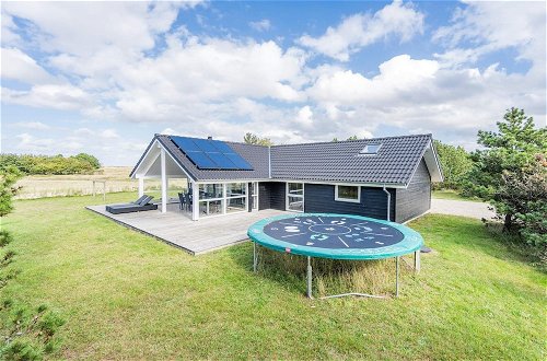 Photo 45 - 10 Person Holiday Home in Blavand
