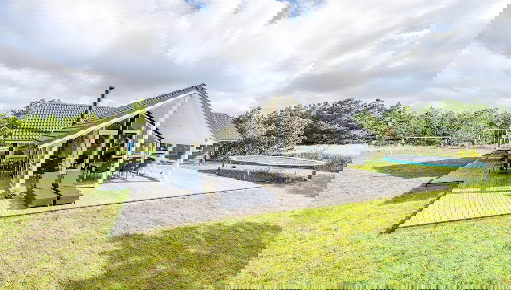 10 Person Holiday Home in Blavand - Photo 1