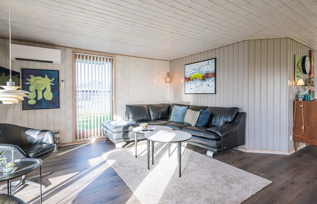 6 Person Holiday Home in Tarm - Foto 10